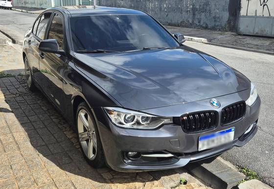 BMW 320i 2.0 16V TURBO ACTIVE FLEX 4P AUTOMÁTICO BMW 320i 2.0 16V TURBO ACTIVE FLEX 4P AUTOMÁTICO
